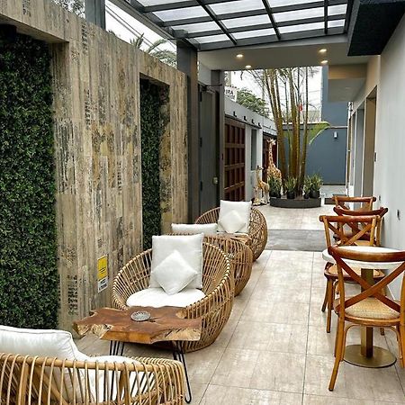 Serenzza Hotel Lima Extérieur photo